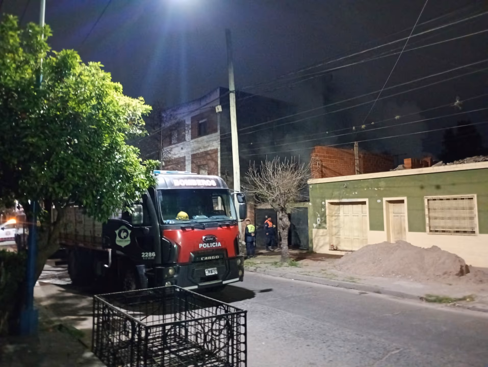 Tragedia en barrio Ciudadela: un hombre de 74 años murió tras desatarse un incendio en su vivienda
