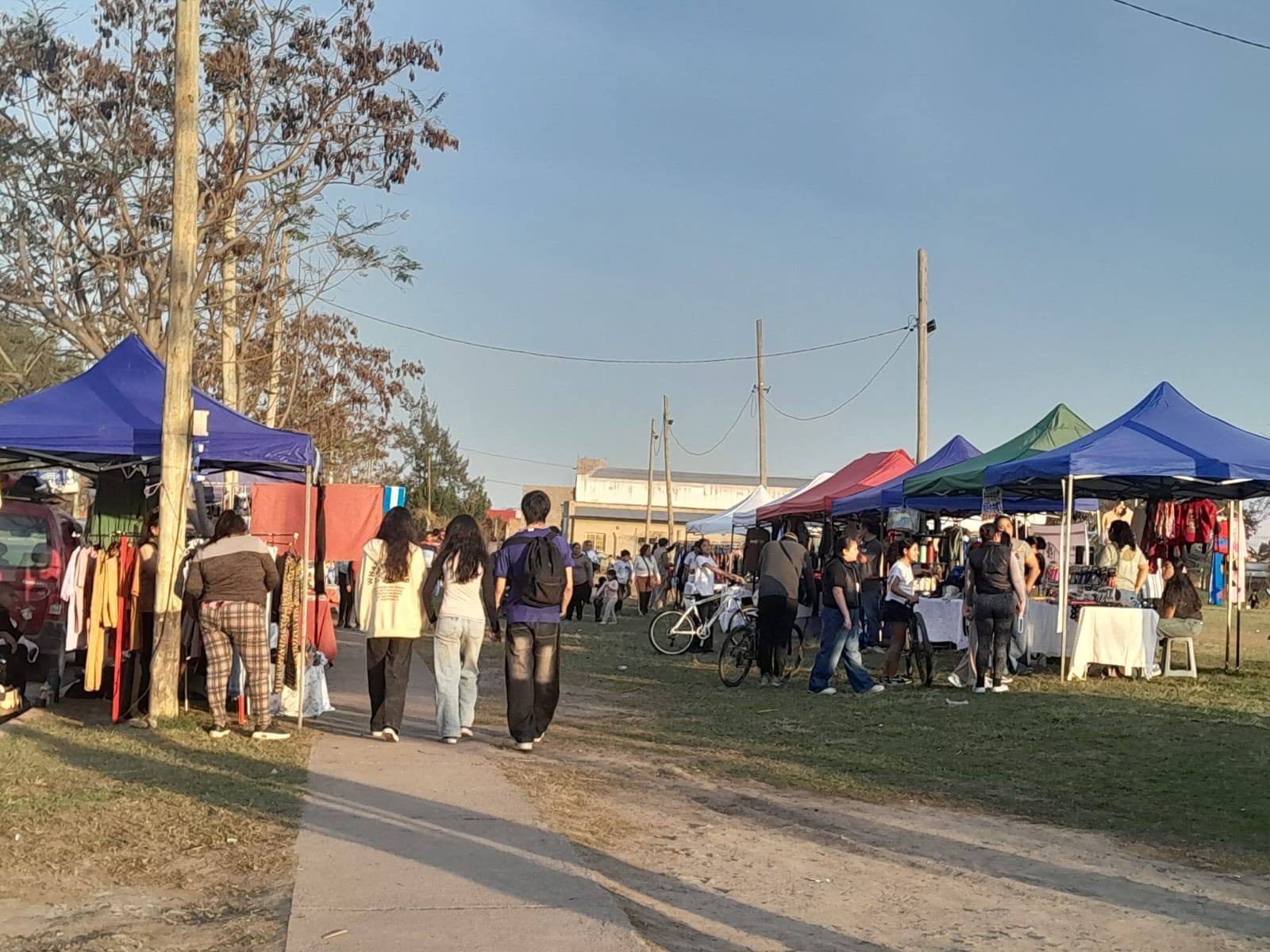 Cómo anotarse para tener un puesto en la feria de los domingos en Lomas de Tafí