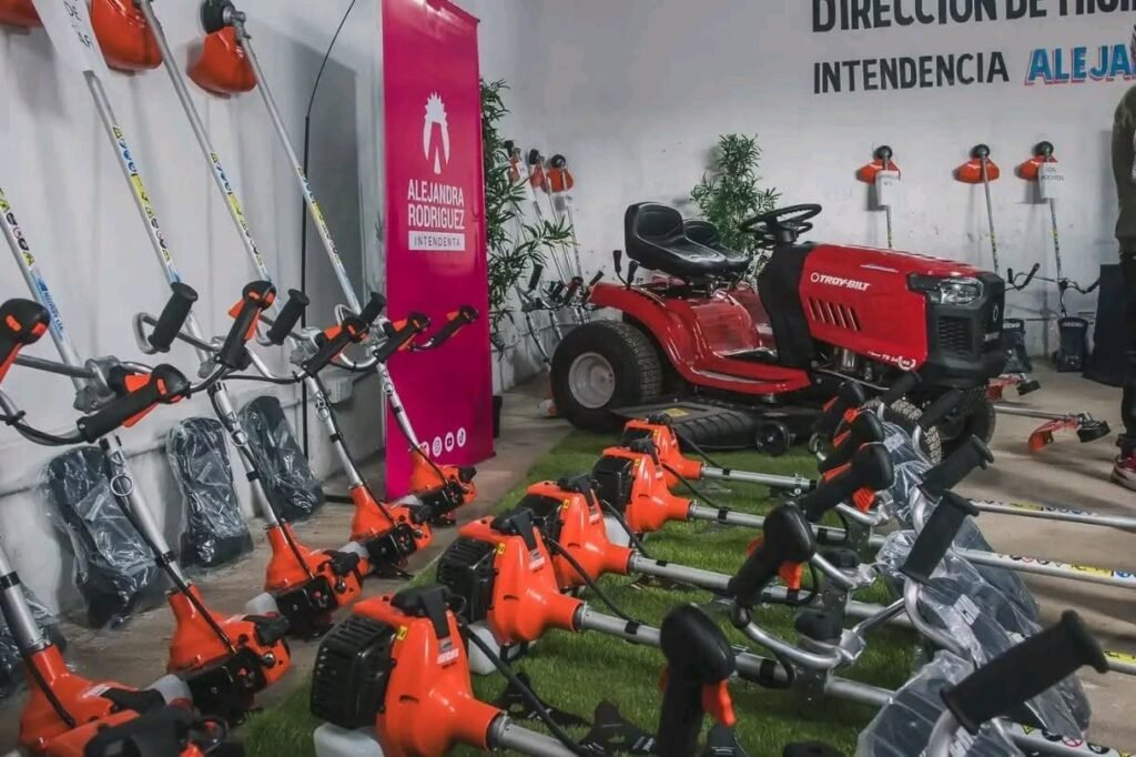 Nuevo equipamiento para reforzar el mantenimiento de espacios verdes en Lomas de Tafí y Tafí Viejo